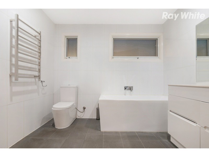 10 Canterbury Court, Bayswater North VIC 3153