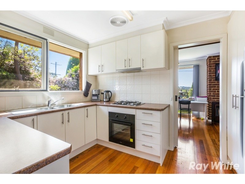 6 Helpmann Street, Wantirna South VIC 3152