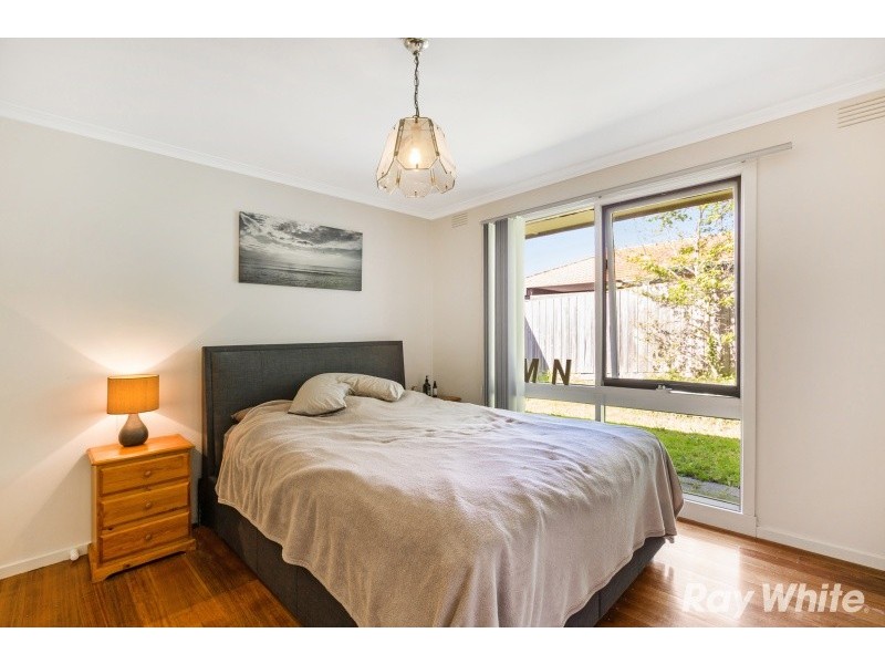 6 Helpmann Street, Wantirna South VIC 3152