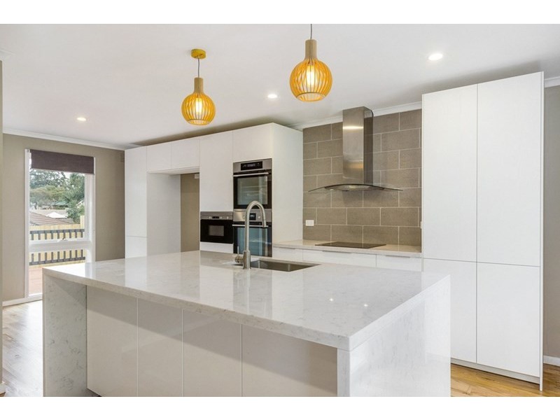 64 Chartwell Drive, Wantirna VIC 3152