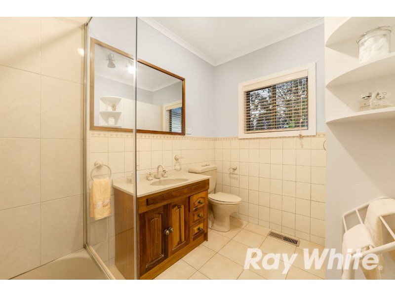 13 Butlers Road, Ferntree Gully VIC 3156