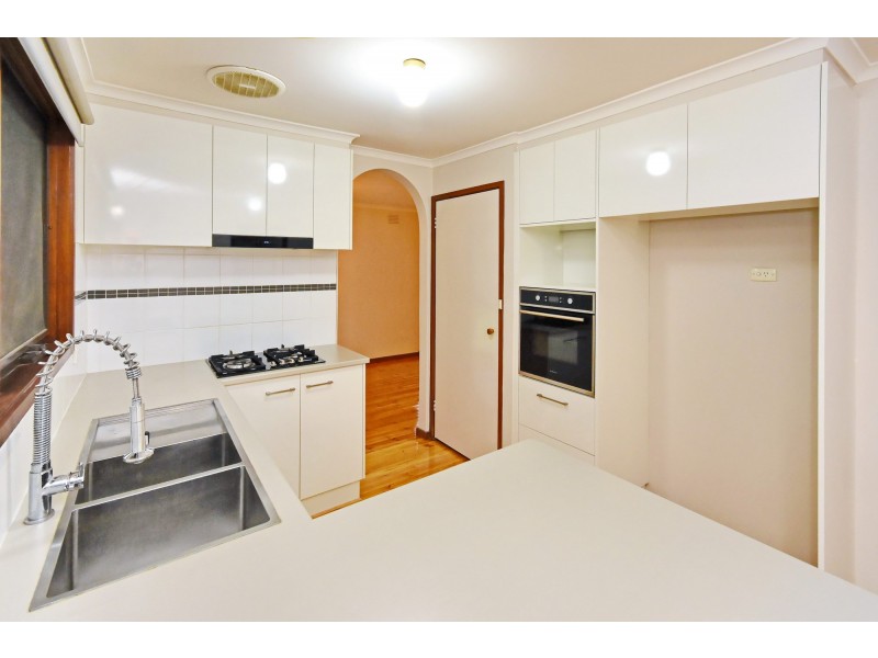 2 Mariposa Court, Wantirna South VIC 3152