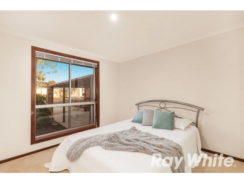 4 Westburn Grove, Scoresby VIC 3179