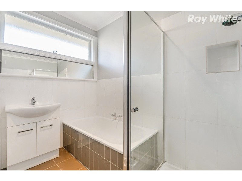 5 Saxon Avenue, Wantirna VIC 3152