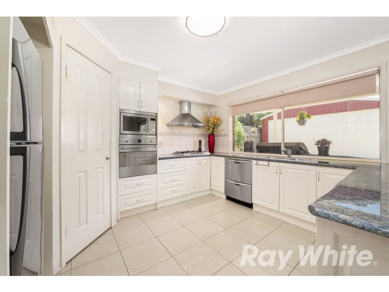 16 Ravenscourt Close, Rowville VIC 3178