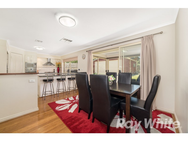 16 Ravenscourt Close, Rowville VIC 3178