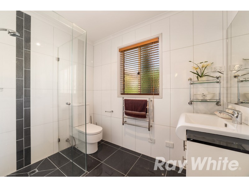 16 Ravenscourt Close, Rowville VIC 3178