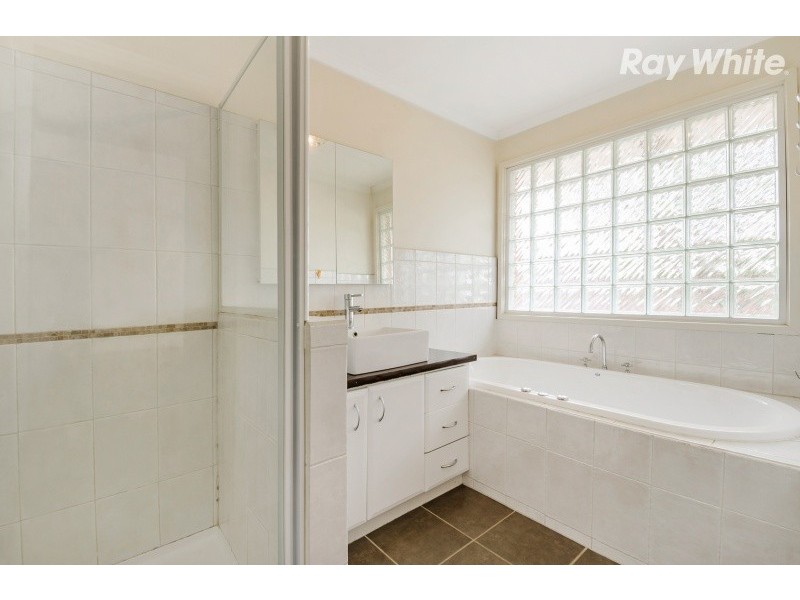 25 Saxon Avenue, Wantirna VIC 3152