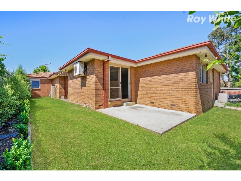 17 Peartree Place, Knoxfield VIC 3180