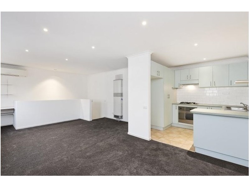 10 Birch Lane, Kensington VIC 3031