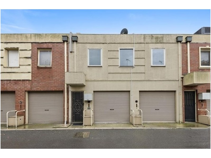 10 Birch Lane, Kensington VIC 3031