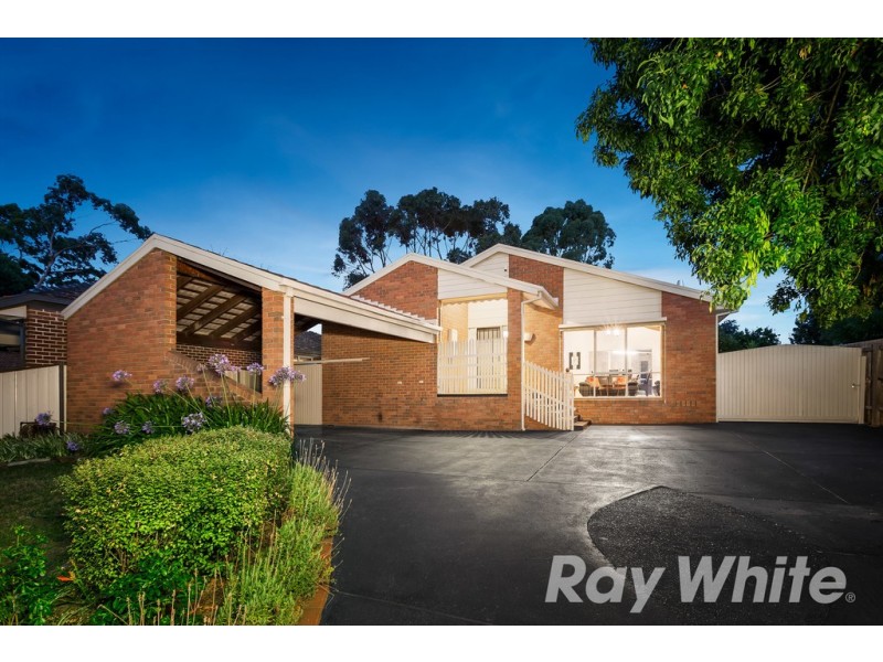 28 Chappell Drive, Wantirna South VIC 3152