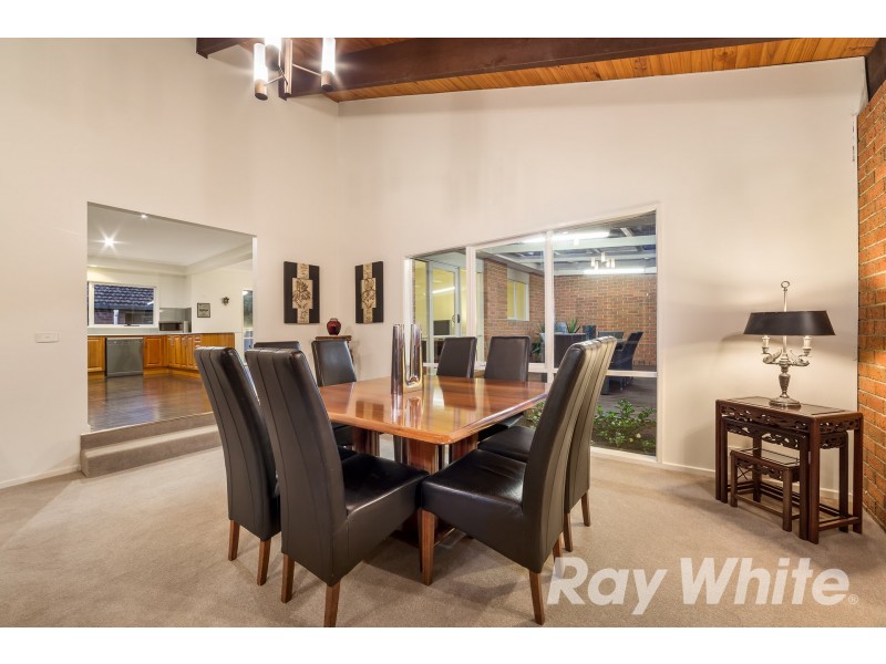 28 Chappell Drive, Wantirna South VIC 3152