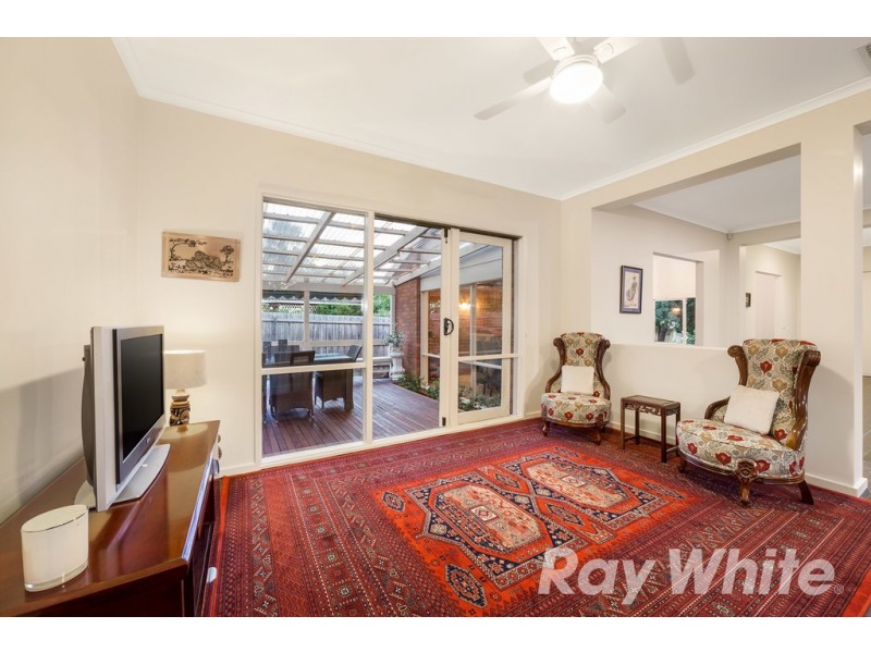 28 Chappell Drive, Wantirna South VIC 3152