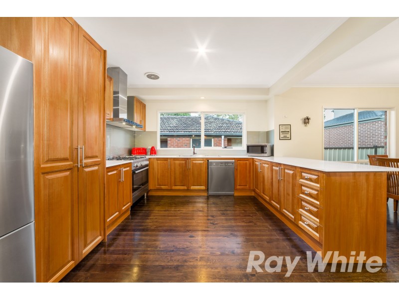 28 Chappell Drive, Wantirna South VIC 3152