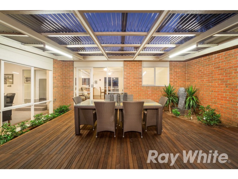 28 Chappell Drive, Wantirna South VIC 3152