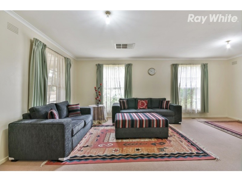 38 Weeden Drive, Vermont South VIC 3133