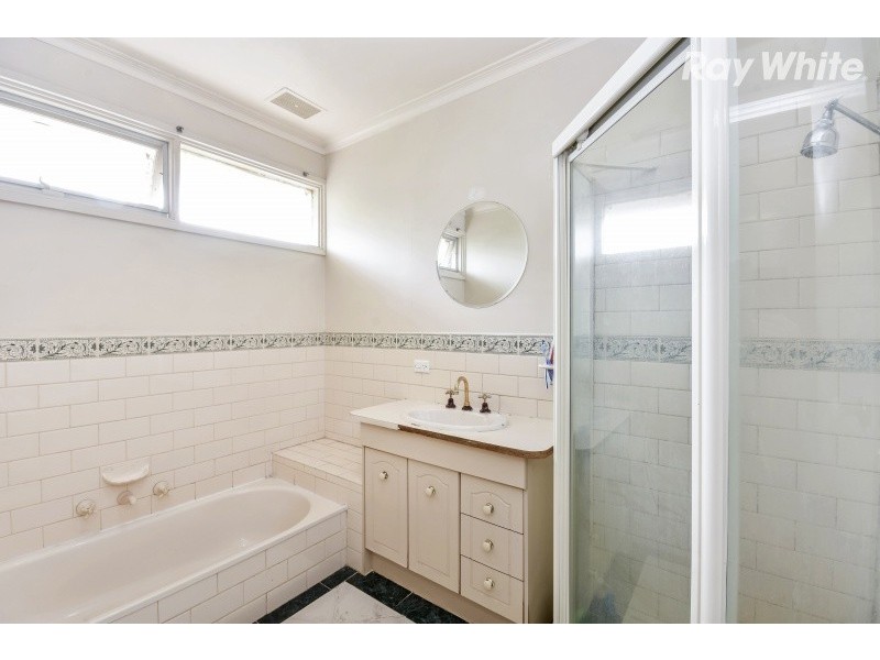 38 Weeden Drive, Vermont South VIC 3133