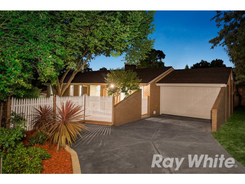9 Birchfield Crescent, Wantirna VIC 3152