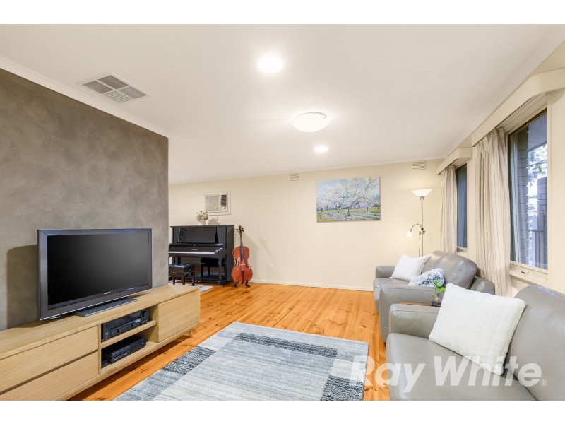 9 Birchfield Crescent, Wantirna VIC 3152