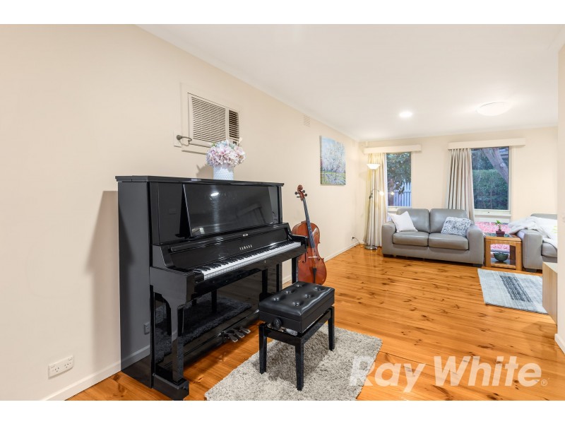 9 Birchfield Crescent, Wantirna VIC 3152