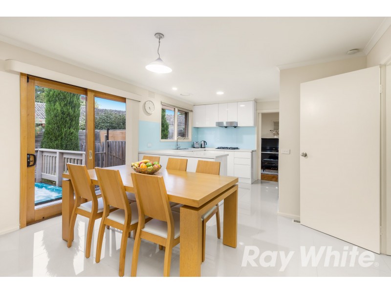 9 Birchfield Crescent, Wantirna VIC 3152