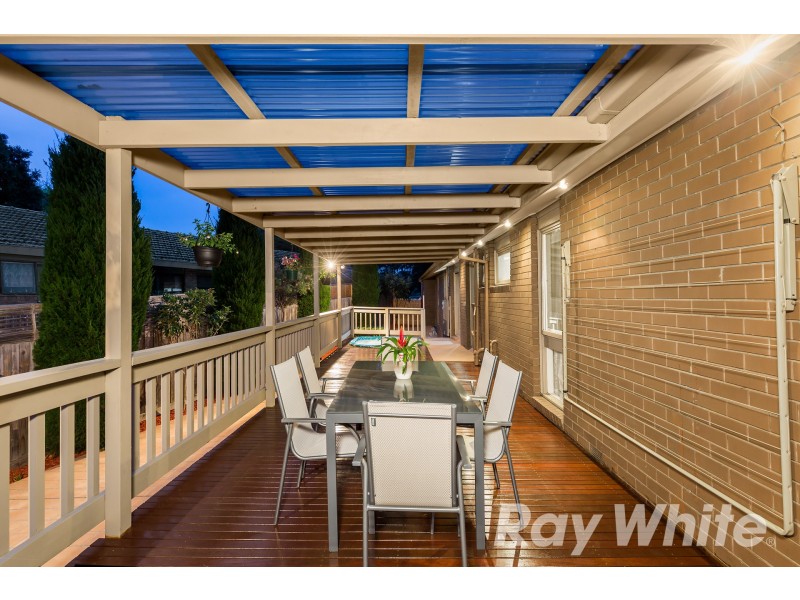 9 Birchfield Crescent, Wantirna VIC 3152