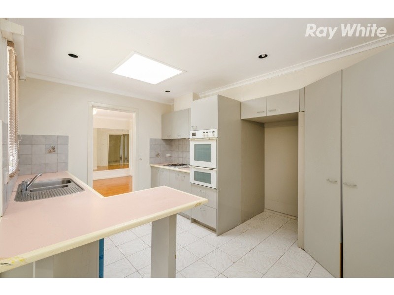 75 Gateshead Drive, Wantirna South VIC 3152