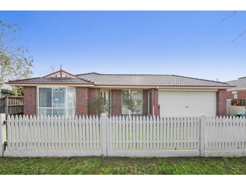 10 Brindalee Place, Cranbourne East VIC 3977