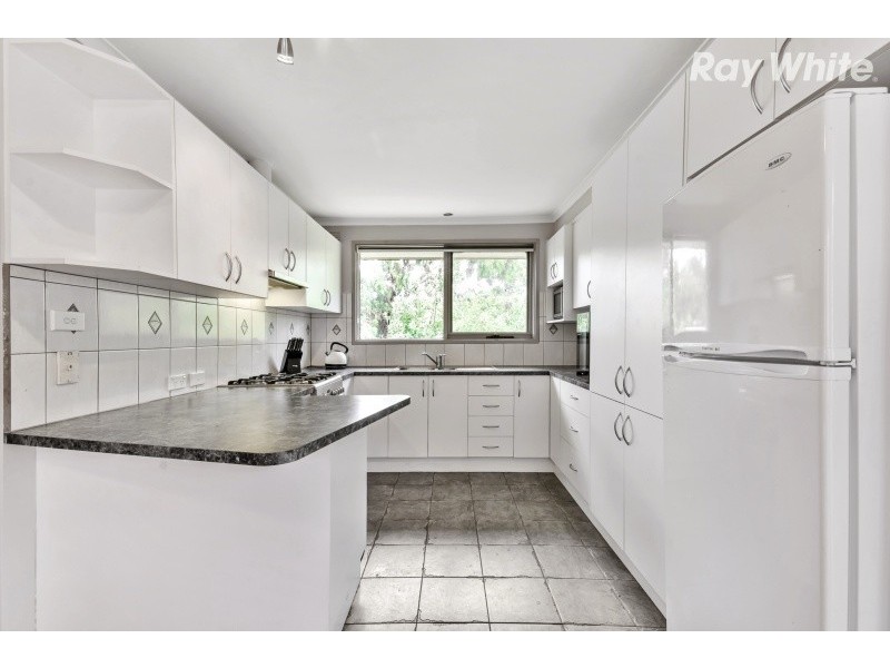 6 Mariposa Court, Wantirna South VIC 3152