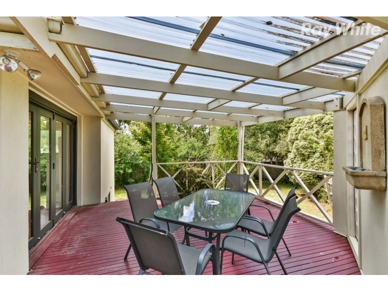 6 Mariposa Court, Wantirna South VIC 3152