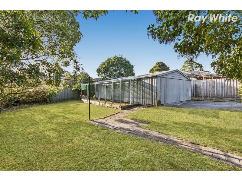 8 Darwin Road, Boronia VIC 3155