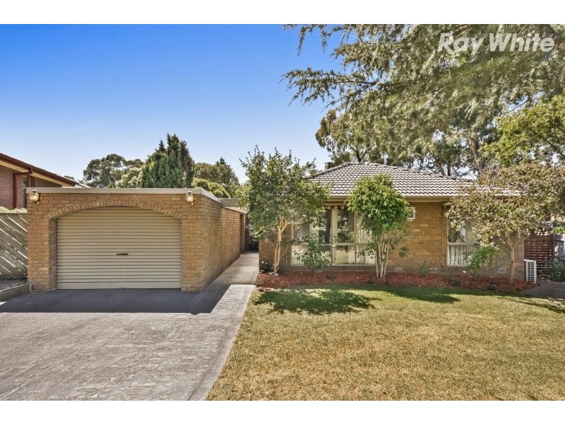 15 Ellerton Square, Wantirna VIC 3152
