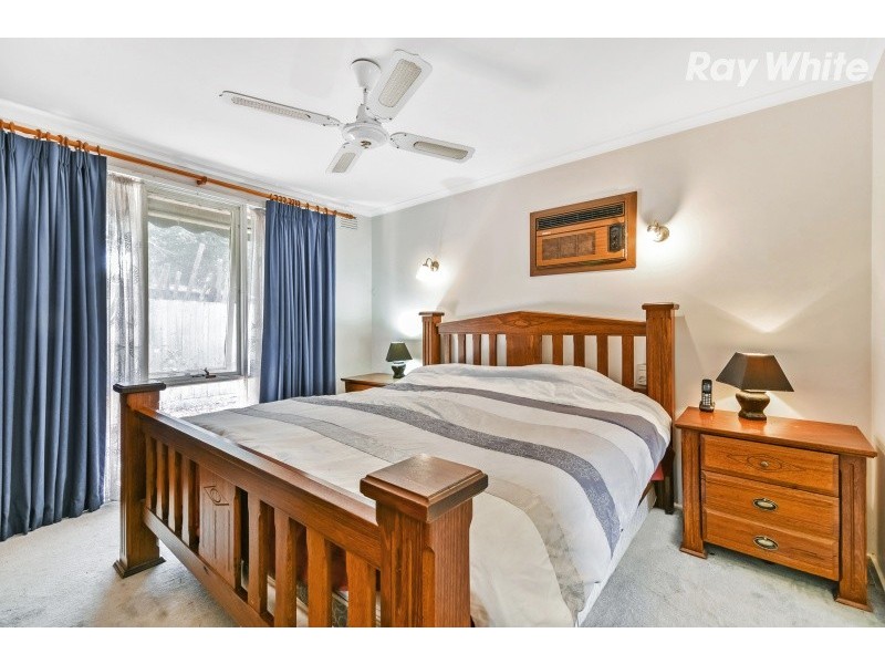15 Ellerton Square, Wantirna VIC 3152