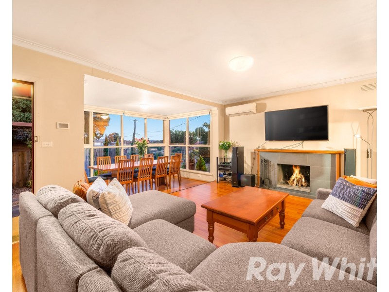 31 Aisbett Ave, Wantirna South VIC 3152
