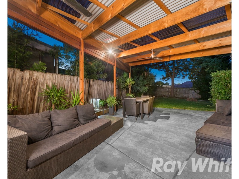 31 Aisbett Ave, Wantirna South VIC 3152