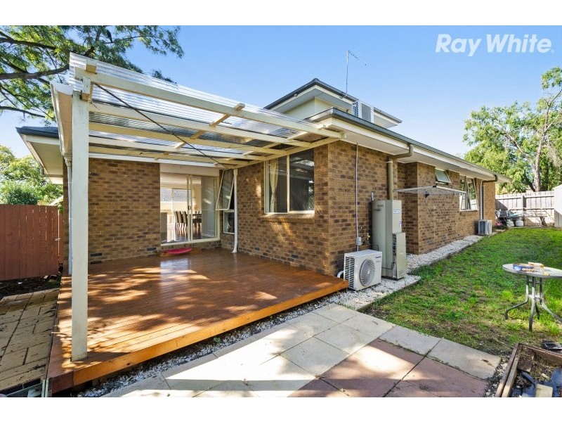 2/11 Westham Crescent, Bayswater VIC 3153