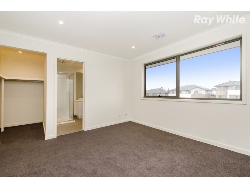 170 Harcrest Boulevard, Wantirna South VIC 3152