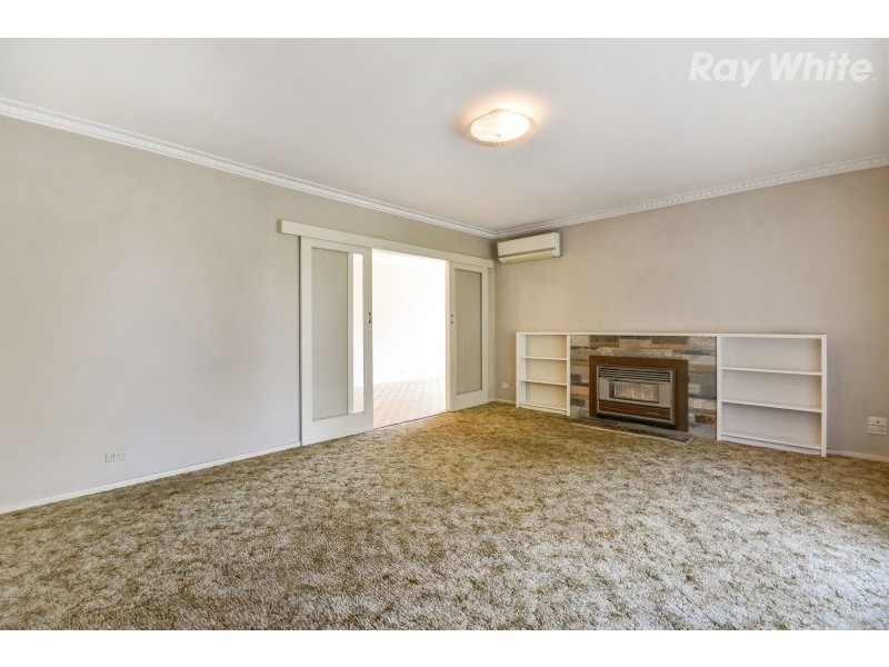 8 New Street, Boronia VIC 3155