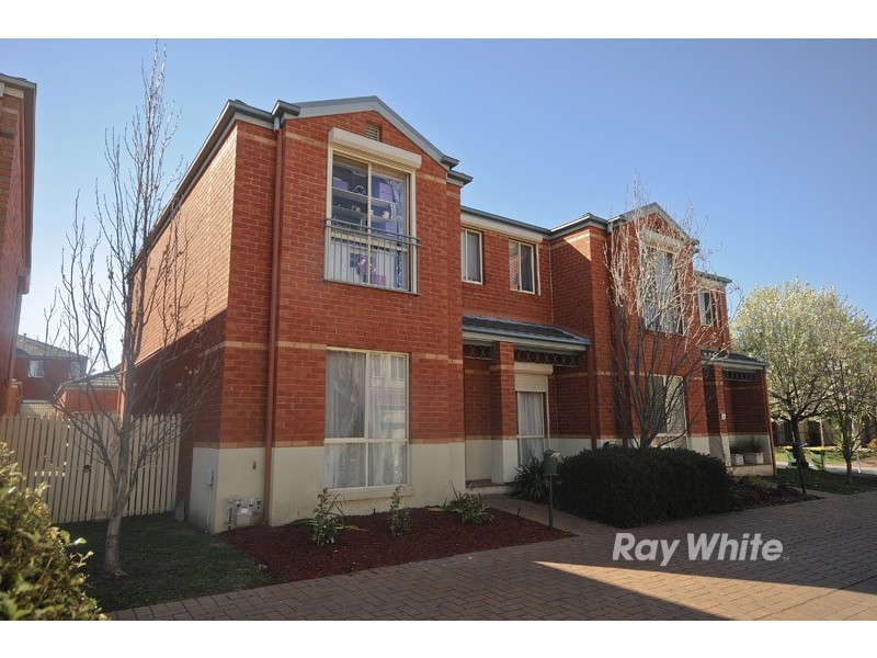 27 St Laurent Rise, Knoxfield VIC 3180
