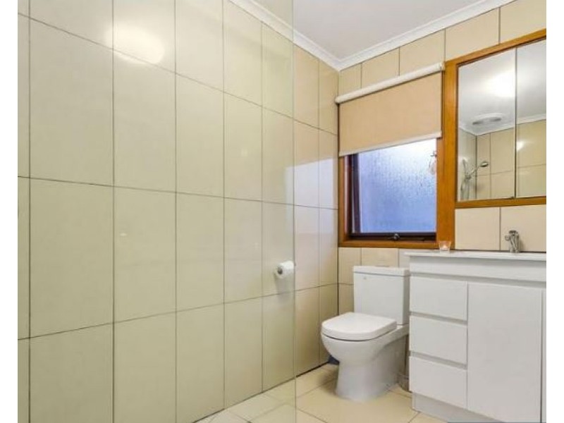 62 Wallace Road, Wantirna South VIC 3152