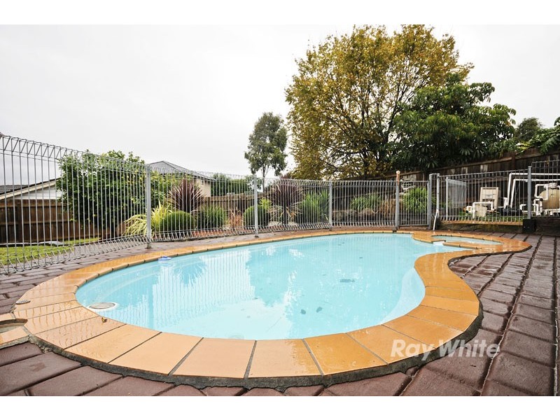 61 Kumala Road, Bayswater VIC 3153