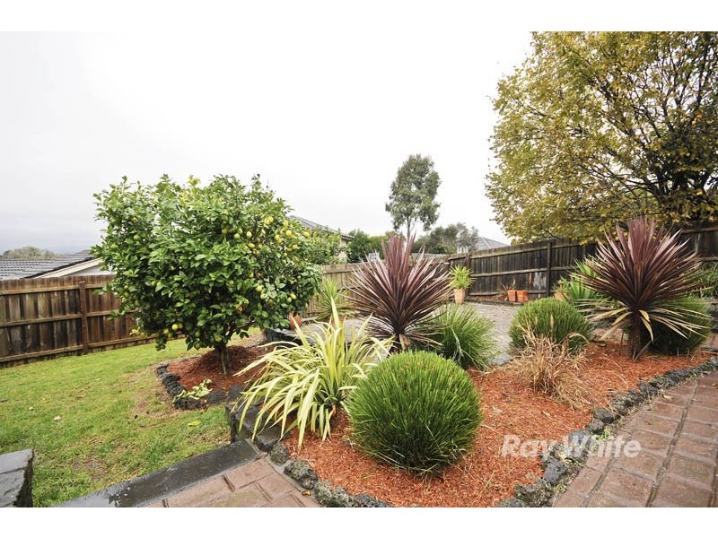 61 Kumala Road, Bayswater VIC 3153