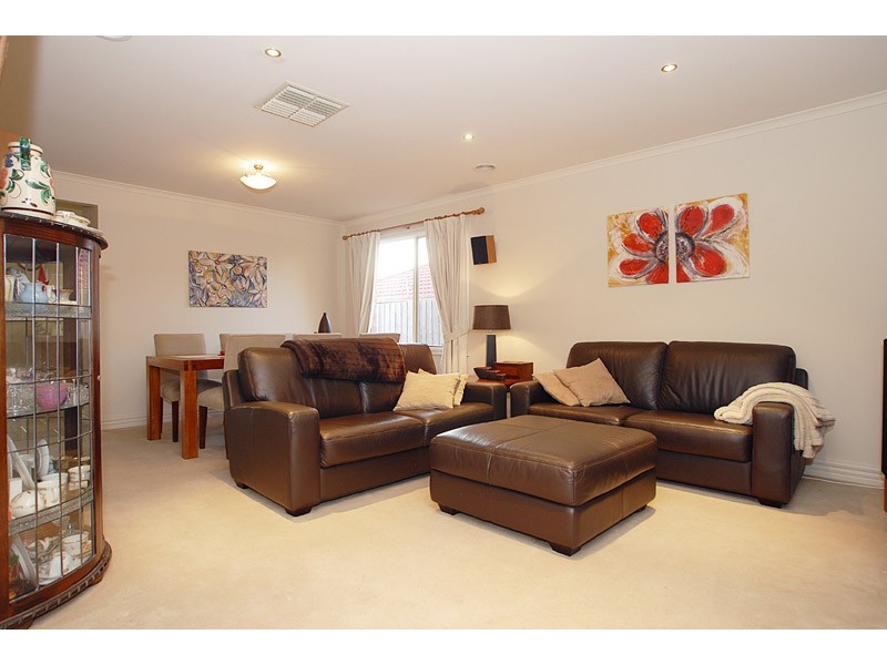 12 Armagh Crescent, Wantirna South VIC 3152