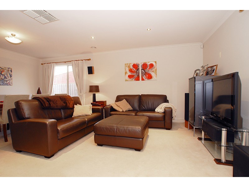 12 Armagh Crescent, Wantirna South VIC 3152