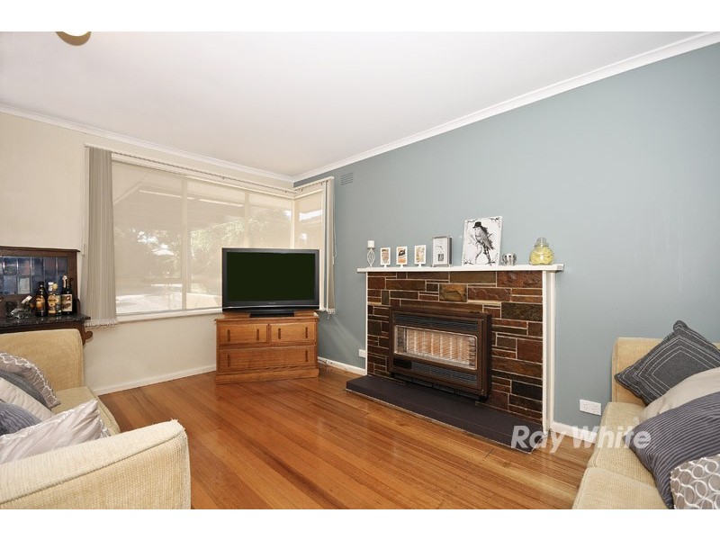 9 Queenstown Road, Boronia VIC 3155