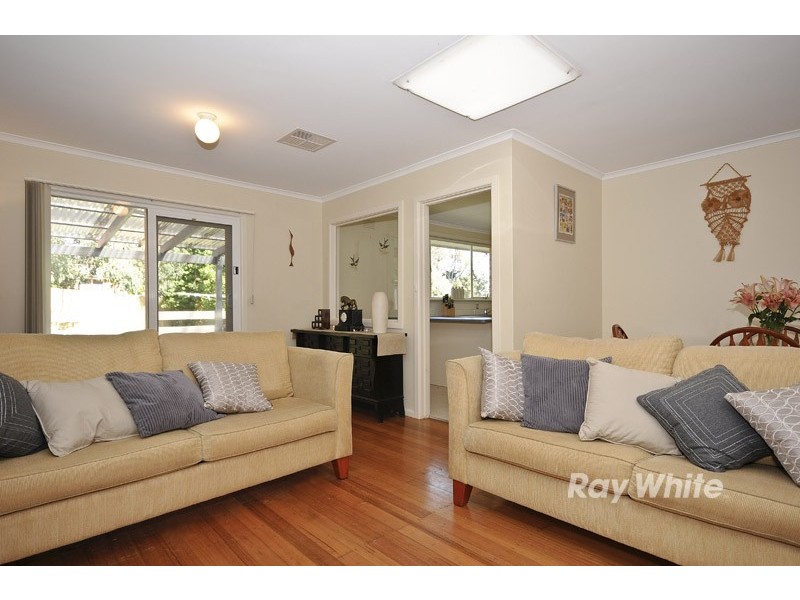 9 Queenstown Road, Boronia VIC 3155