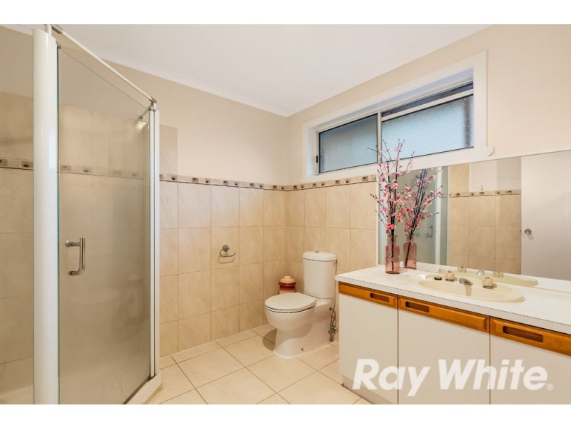 12 Leo Close, Wantirna South VIC 3152