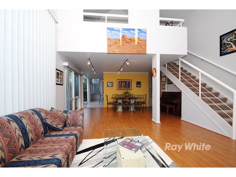 32 Jessica Close, Wantirna South VIC 3152