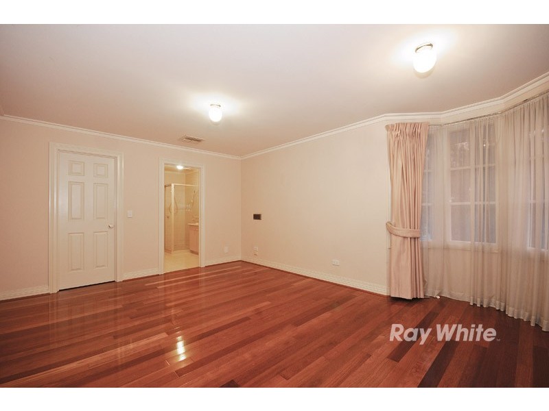 1 Mourik Court, Wantirna VIC 3152